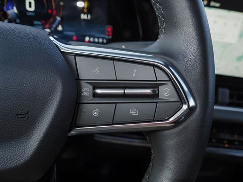 Certified 2026 Chevrolet Equinox LT FWD image 29