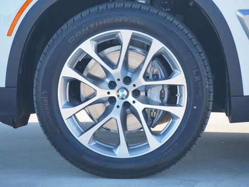 New 2026 BMW X5 sDrive40i w/ Parking Assistance Package image 5