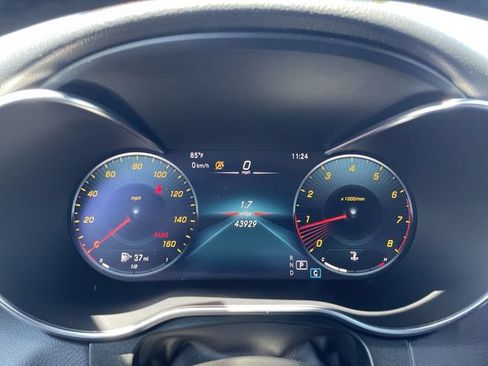 Used 2020 Mercedes-Benz GLC 300 4MATIC w/ Premium Package image 11