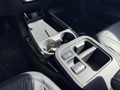 New 2025 Ford Mustang Mach-E Premium w/ Interior Protection Package AWD/4WD image 24