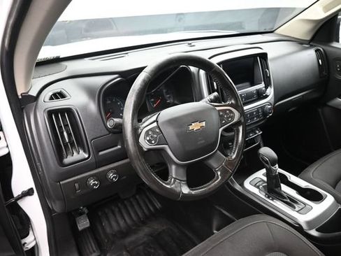 Used 2022 Chevrolet Colorado LT w/ Fleet Safety Package AWD/4WD image 16