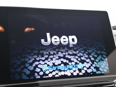 Used 2025 Jeep Compass Limited AWD/4WD image 22