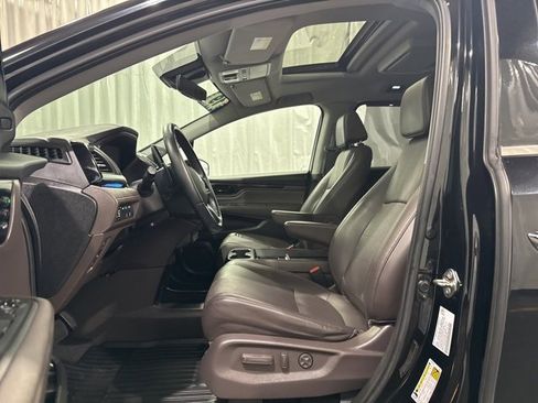 Used 2019 Honda Odyssey Elite image 10