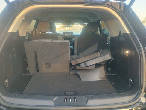 Certified 2025 Ford Explorer Active image 13