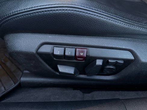 Used 2014 BMW 335i Sedan w/ Technology Package image 26