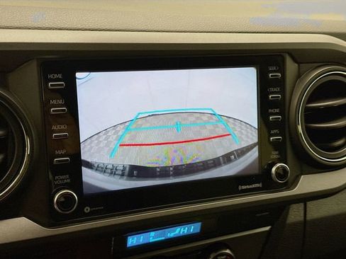 Used 2021 Toyota Tacoma TRD Off-Road w/ Technology Package image 13