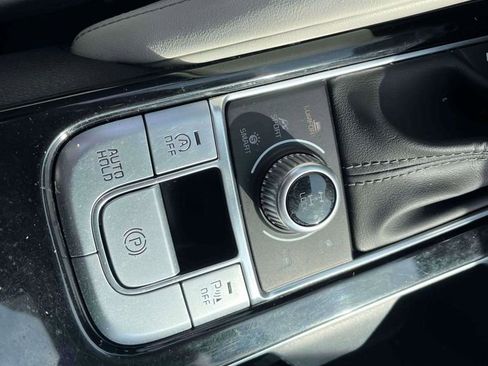 Used 2022 Kia Telluride EX image 22