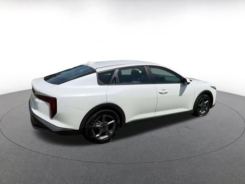 Used 2025 Kia K4 FWD image 14