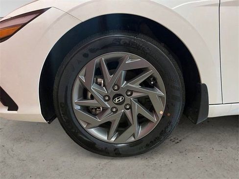 Certified 2025 Hyundai Elantra Blue image 24