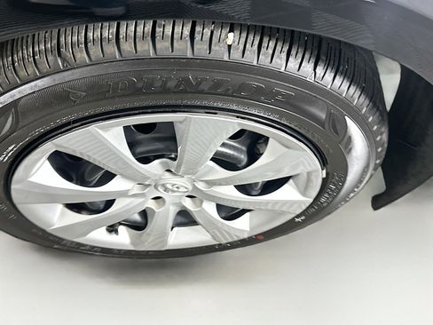 Used 2025 Toyota Corolla LE image 11