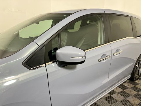 Used 2024 Honda Odyssey Touring image 12