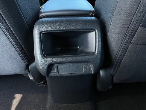 Used 2024 Honda HR-V Sport image 40