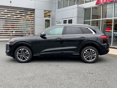 Certified 2025 Audi Q5 Premium w/ Convenience Package