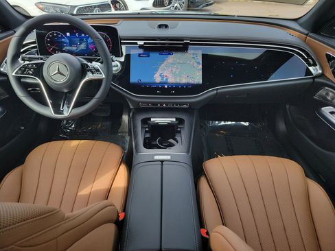 New 2026 Mercedes-Benz E 450 4MATIC Sedan image 17