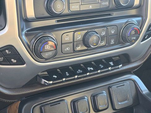 Used 2015 GMC Sierra 2500 SLT image 25