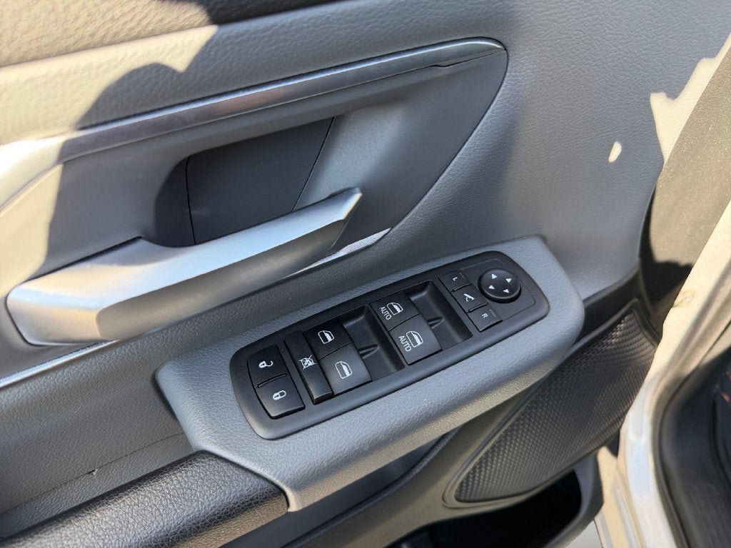 Used 2019 RAM 1500 Big Horn AWD/4WD image 22