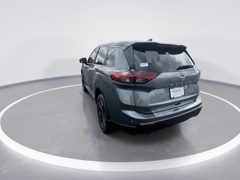 Used 2024 Nissan Rogue SV AWD/4WD image 6