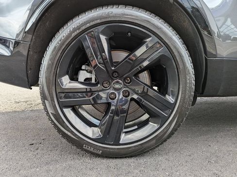 Used 2025 Land Rover Discovery Dynamic SE AWD/4WD image 54