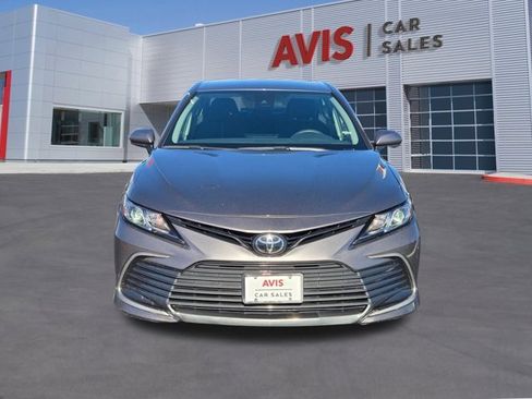 Used 2024 Toyota Camry LE image 2