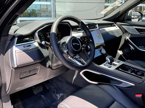 New 2026 Jaguar F-PACE R-Dynamic S image 6