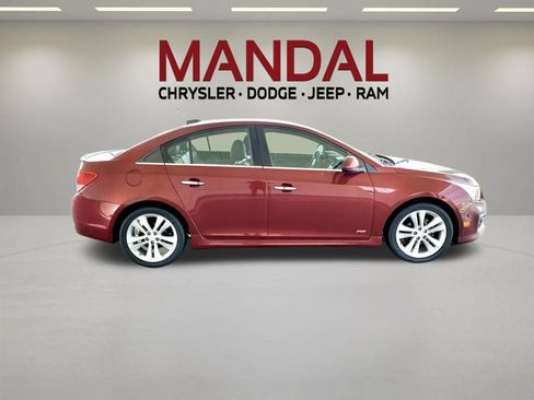 Used 2016 Chevrolet Cruze LTZ w/ Sun, Sound and Sport Package FWD image 5