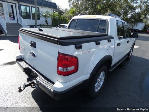 Used 2010 Ford Explorer Sport Trac XLT image 11