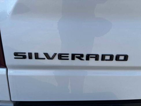 Used 2023 Chevrolet Silverado 1500 High Country image 38