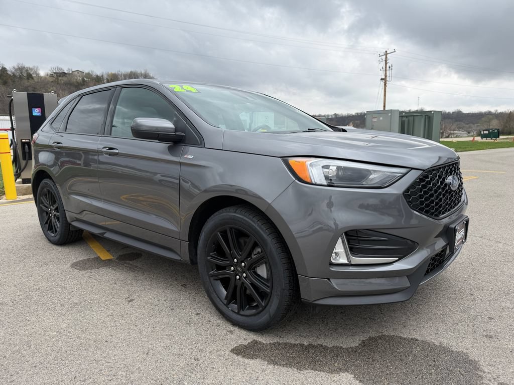 Used 2024 Ford Edge ST-Line AWD/4WD image 3