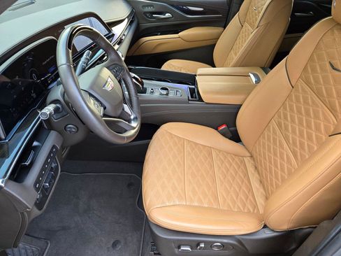 Used 2023 Cadillac Escalade Sport w/ Touring Package AWD/4WD image 10