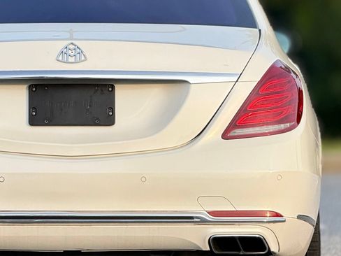 Used 2016 Mercedes-Benz Maybach S 600 image 17