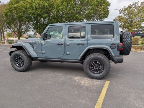 New 2026 Jeep Wrangler Unlimited Rubicon AWD/4WD image 2