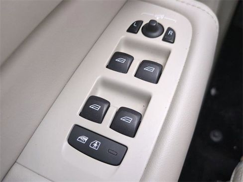 Used 2018 Volvo XC60 T6 Inscription w/ Luxury Seat Package image 21