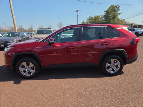 Certified 2022 Toyota RAV4 XLE w/ Convenience Package AWD/4WD image 6