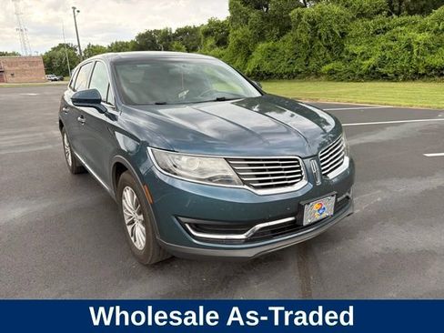 Used 2016 Lincoln MKX Select w/ Select Plus Package FWD image 13