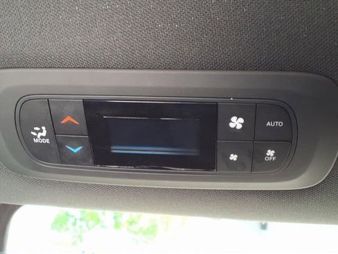 Used 2018 Chrysler Pacifica Touring Plus w/ S Appearance Package image 28