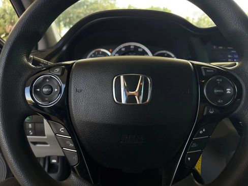 Used 2016 Honda Accord LX image 68