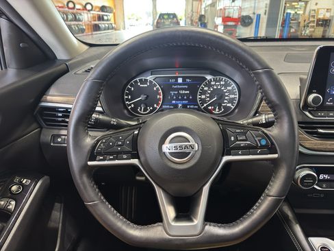 Used 2020 Nissan Altima 2.5 SL AWD/4WD image 19