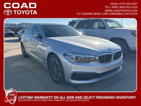 Used 2019 BMW 530e xDrive w/ Premium Package image 1