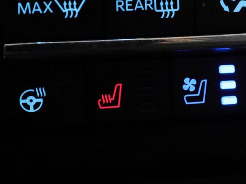 Used 2025 Ford F350 Platinum w/ Platinum Plus Package image 25