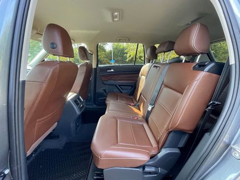 Used 2023 Volkswagen Atlas SE image 24