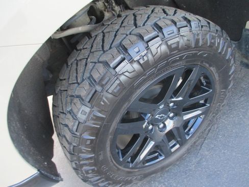 Certified 2022 Chevrolet Silverado 1500 LT Trail Boss w/ Convenience Package II image 12