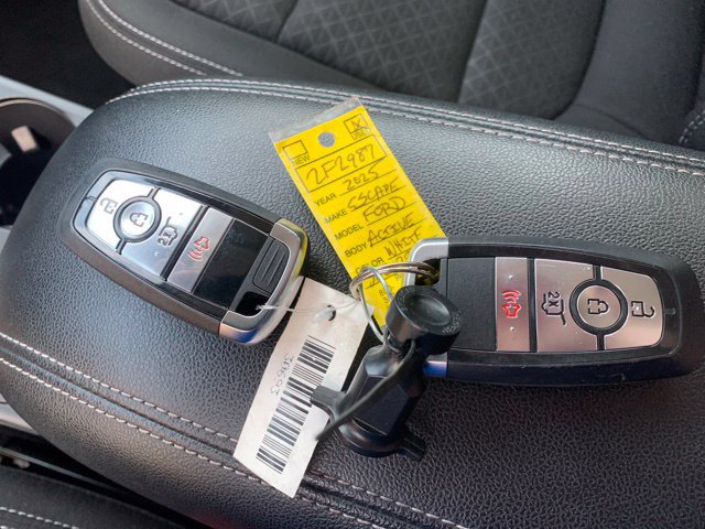 Used 2025 Ford Escape Active AWD/4WD image 36