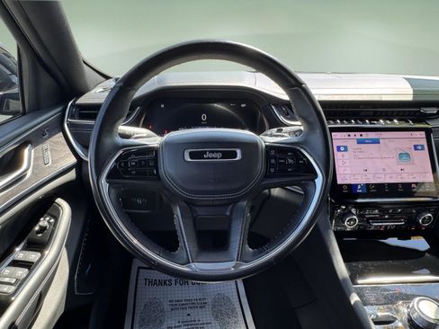 Used 2022 Jeep Grand Cherokee L Overland w/ Luxury Tech Group IV image 25