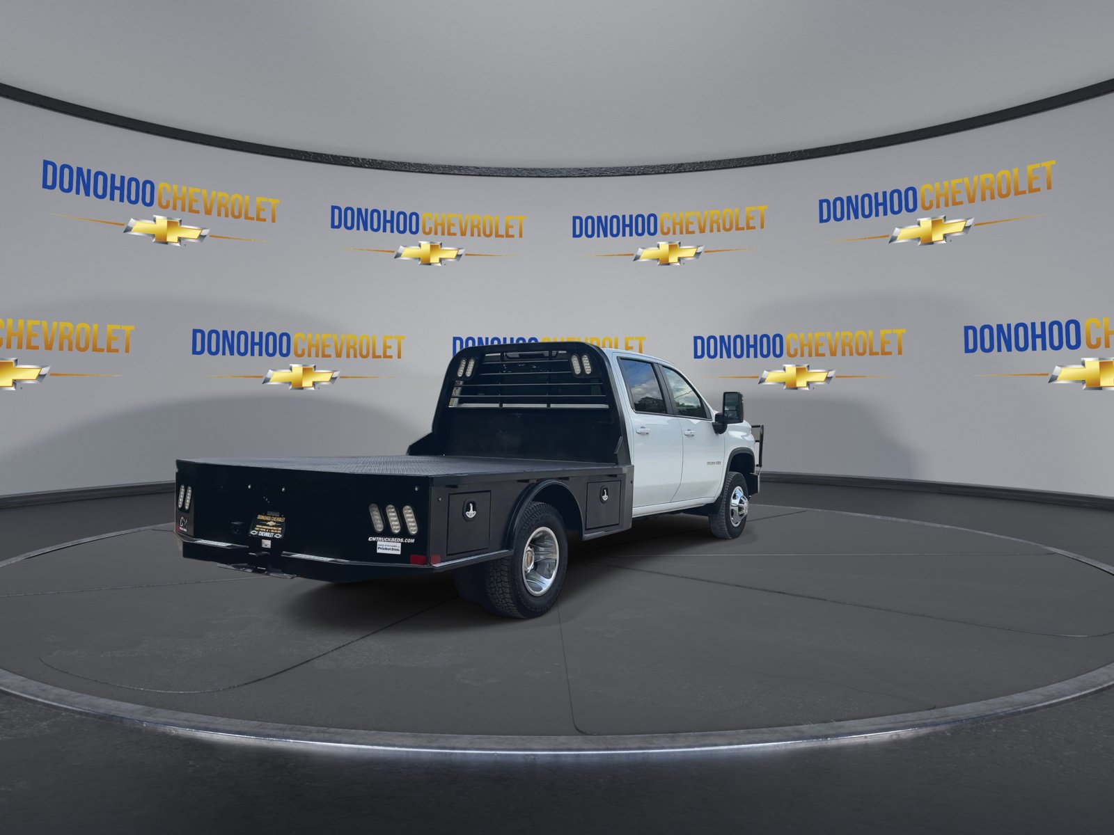 Used 2024 Chevrolet Silverado 3500 LT AWD/4WD image 12