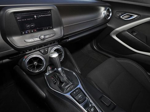 Used 2021 Chevrolet Camaro LT RWD image 18