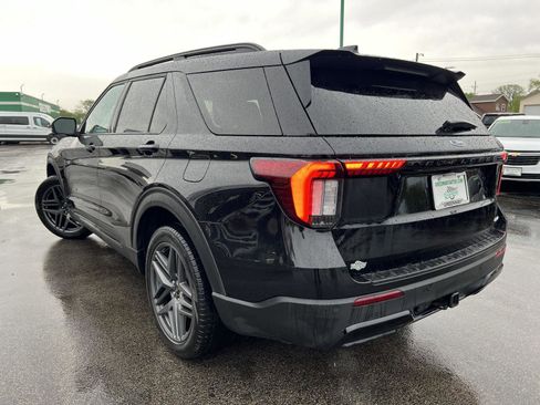 Used 2025 Ford Explorer ST-Line w/ Premium Package AWD/4WD image 10