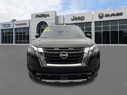 Used 2024 Nissan Pathfinder Platinum FWD image 8