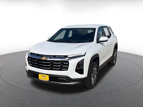 Used 2025 Chevrolet Equinox LT FWD image 7