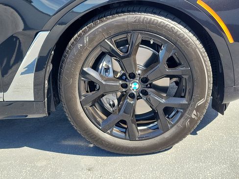 Used 2026 BMW X7 xDrive40i AWD/4WD image 5