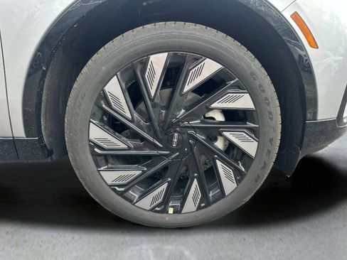 New 2026 Lincoln Nautilus Reserve w/ Jet Appearance Package image 7